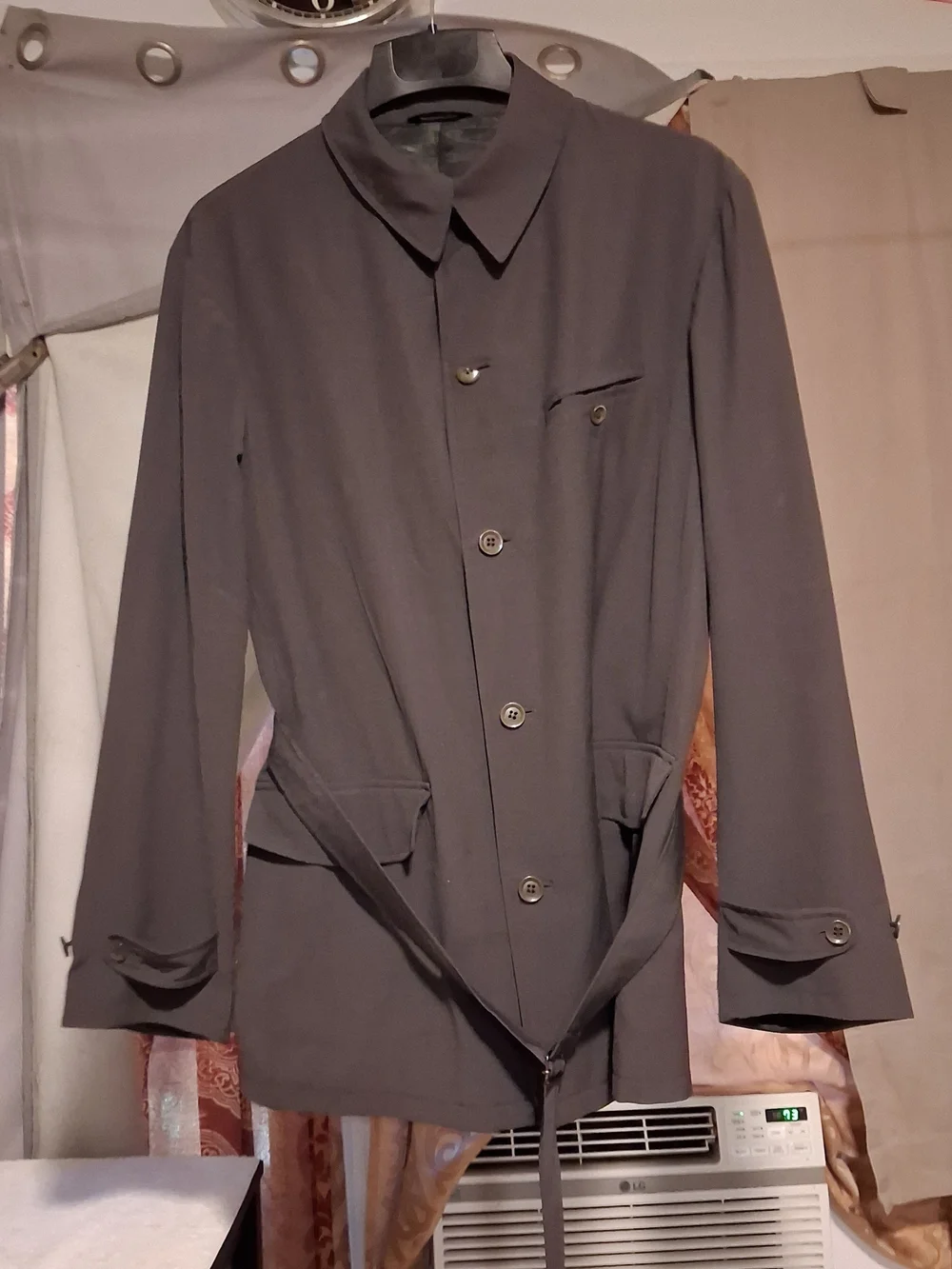 Authentic Giorgio Armani Mainline Black Label 100%Wool Belted Jacket.